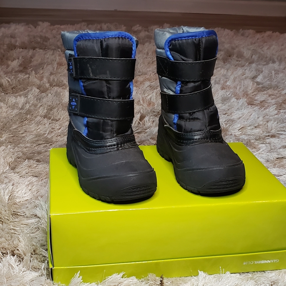 Kids Size 8 Snow❄Boots